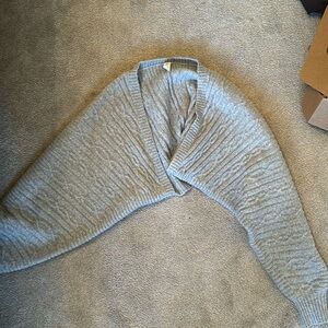 Alo Cable Knot Shawl